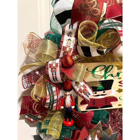 Christmas Nutcracker Holiday Ribbon Door Wreath Handmade 22 ins LED W4 - Picture 8 of 13
